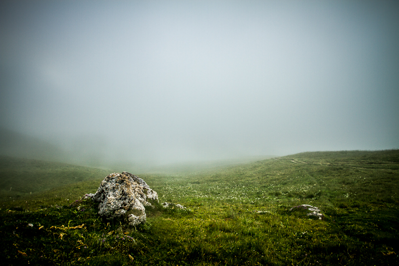 Descente de Charmant Som dans le brouillard